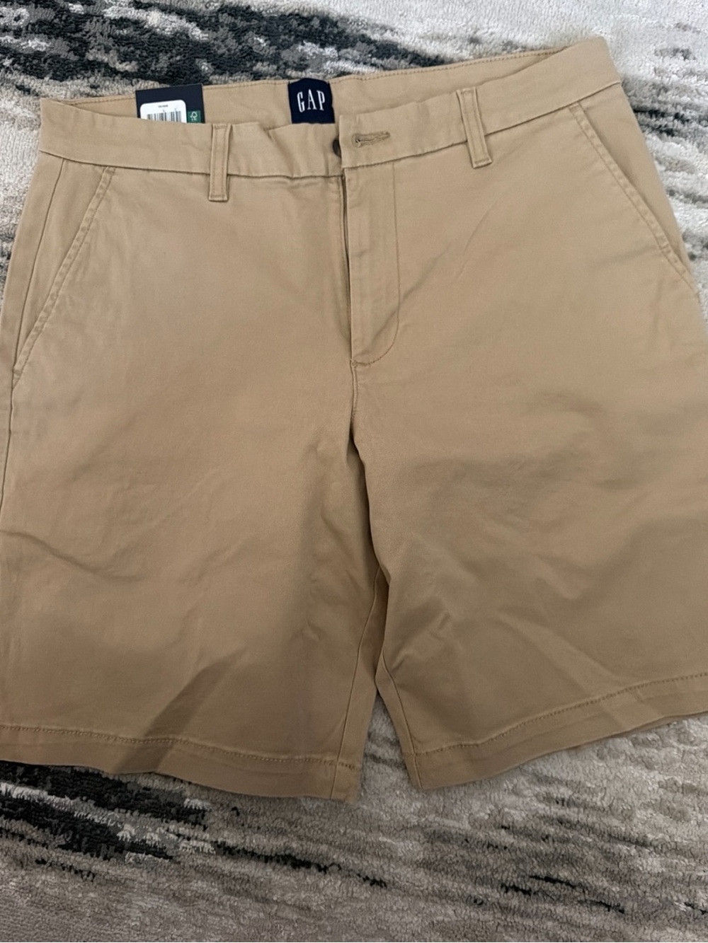 NWT GAP Mens Flat Front Shorts Beige Stretch Cotton Chino Size 32 Classic Preppy - Picture 3 of 3